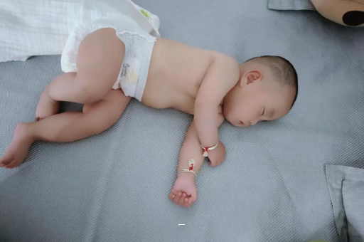 西双版纳哭泣宝宝魔法眼泪